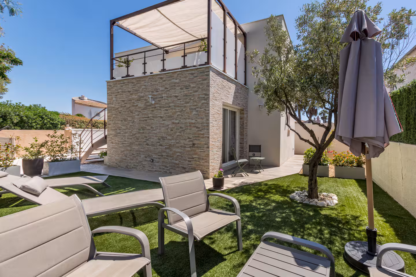 Lantre deux sejour villeneuve-les-maguelone montpellier